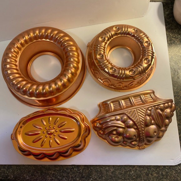 Mirro Baking Pans (4) - Picture 3 of 8